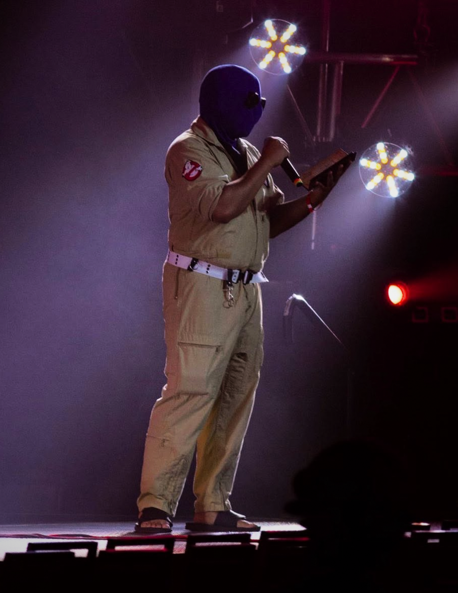 Mr. CreepyPasta performing a live reading